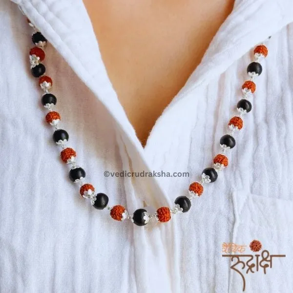 Karungali-Rudraksha-Mala-3.webp Karungali Rudraksha Mala - Image 3